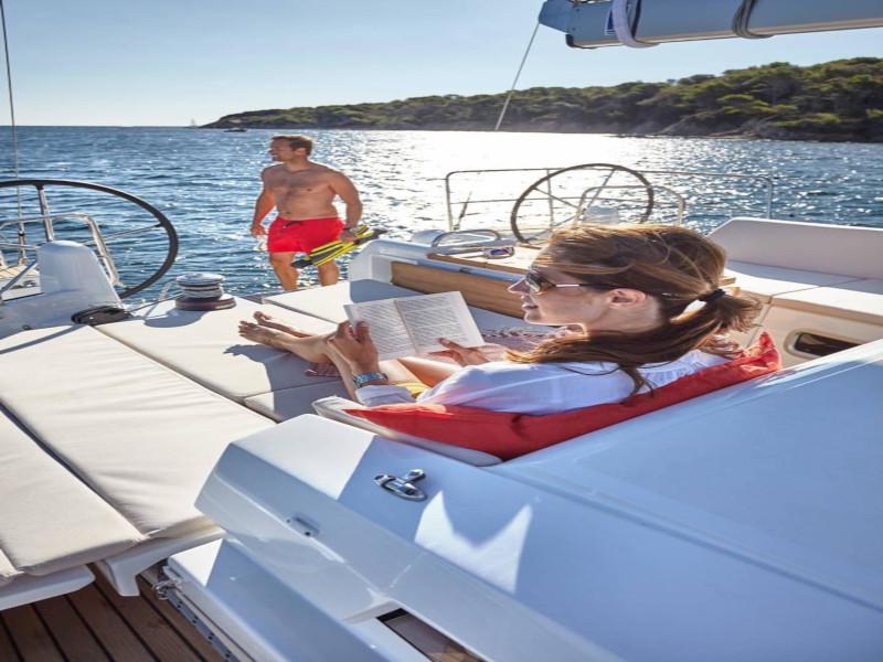 Book yachts online - sailboat - Sun Odyssey 440 - MIKE CHARLIE - rent