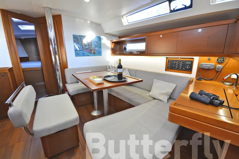 Book yachts online - sailboat - Oceanis 45 - Butterfly - rent