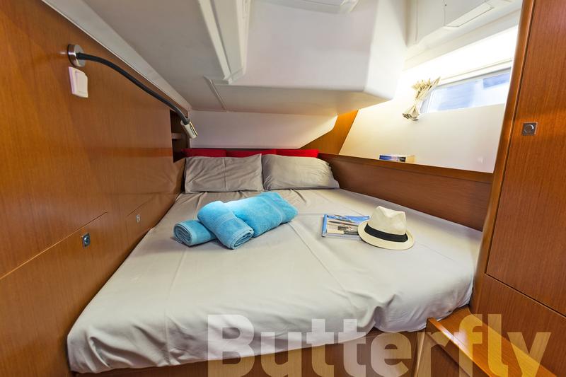 Book yachts online - sailboat - Oceanis 45 - Butterfly - rent