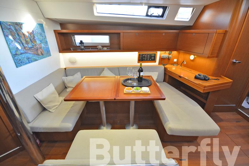 Book yachts online - sailboat - Oceanis 45 - Butterfly - rent