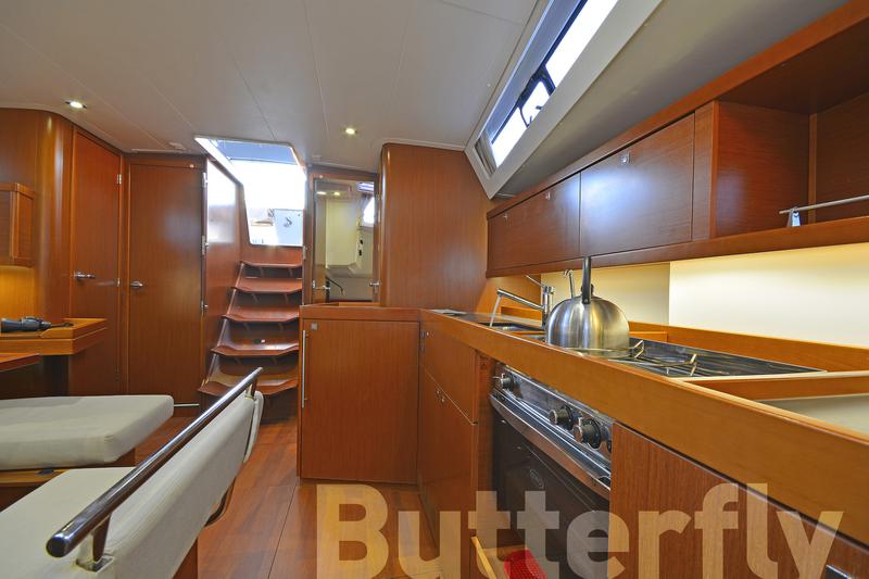 Book yachts online - sailboat - Oceanis 45 - Butterfly - rent