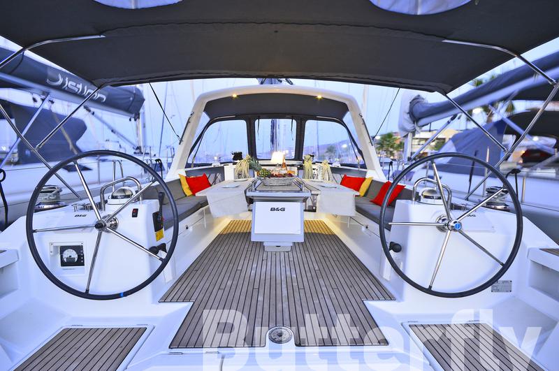 Book yachts online - sailboat - Oceanis 45 - Butterfly - rent