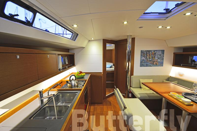 Book yachts online - sailboat - Oceanis 45 - Butterfly - rent