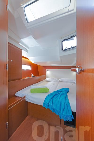 Book yachts online - sailboat - Oceanis 51.1 (4+1 cab) A/C &amp; GEN. - ONAR - rent