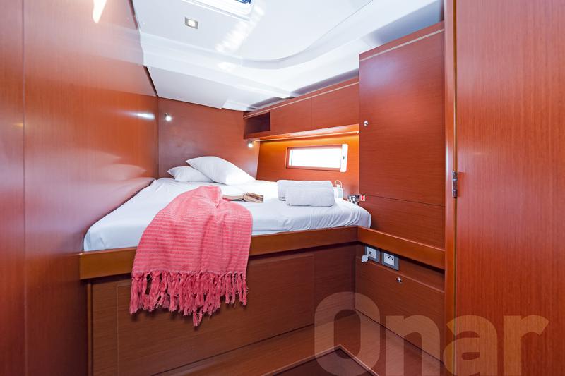 Book yachts online - sailboat - Oceanis 51.1 (4+1 cab) A/C &amp; GEN. - ONAR - rent