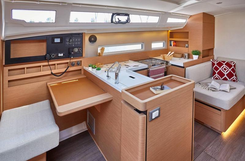 Book yachts online - sailboat - Sun Odyssey 410 - GEVA X - rent