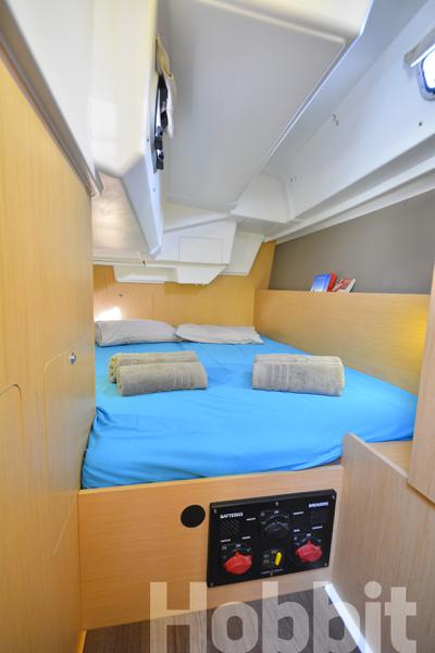 Book yachts online - sailboat - Oceanis 35 - Hobbit - rent