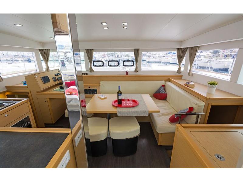 Book yachts online - catamaran - Lagoon 39 - Tortilla - rent