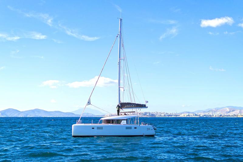 Book yachts online - catamaran - Lagoon 39 - Tortilla - rent