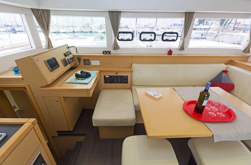Book yachts online - catamaran - Lagoon 39 - Tortilla - rent