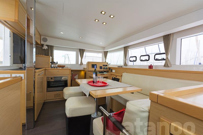 Book yachts online - catamaran - Lagoon 39 - Catanoo - rent