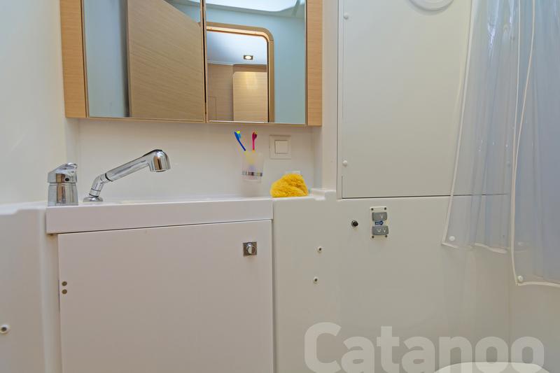 Book yachts online - catamaran - Lagoon 39 - Catanoo - rent