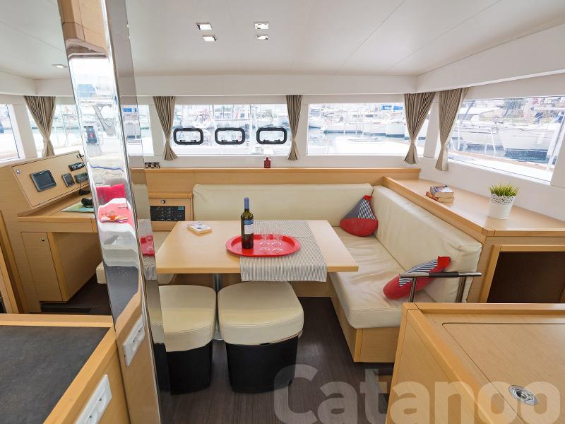 Book yachts online - catamaran - Lagoon 39 - Catanoo - rent