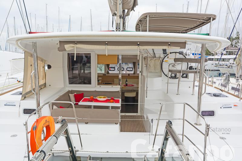 Book yachts online - catamaran - Lagoon 39 - Catanoo - rent