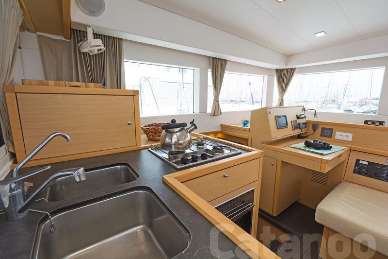 Book yachts online - catamaran - Lagoon 39 - Catanoo - rent