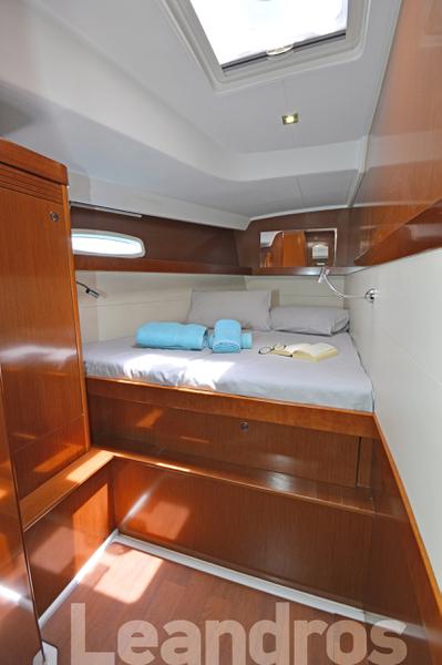 Book yachts online - sailboat - Oceanis 50 Family A/C &amp; GEN - Leandros - rent
