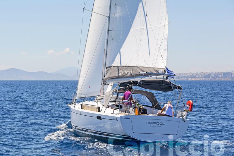 Book yachts online - sailboat - Hanse 385 - CAPRICCIO - rent