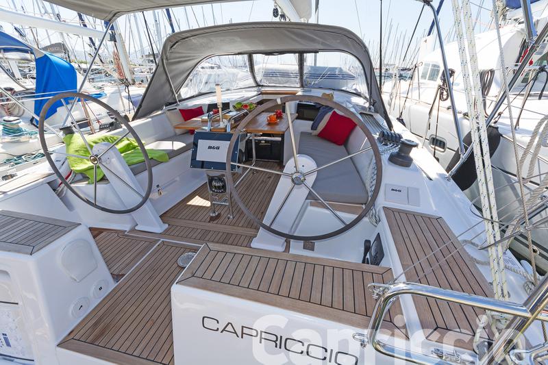 Book yachts online - sailboat - Hanse 385 - CAPRICCIO - rent