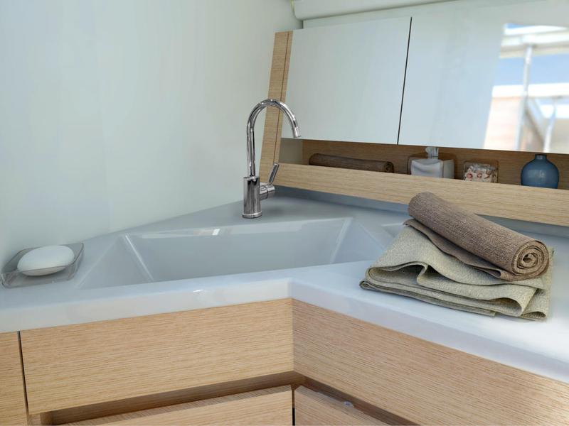 Book yachts online - sailboat - Hanse 388 - ENNOSIGEUS - rent