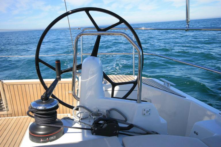 Book yachts online - sailboat - Sun Odyssey 440 - LEFKIPPI  - rent