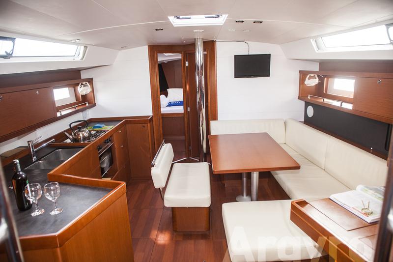 Book yachts online - sailboat - Oceanis 45 - Argyro - rent