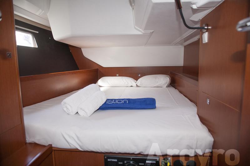 Book yachts online - sailboat - Oceanis 45 - Argyro - rent