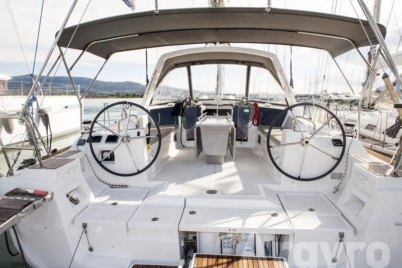 Book yachts online - sailboat - Oceanis 45 - Argyro - rent
