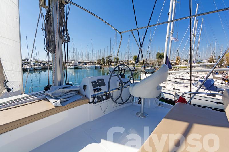 Book yachts online - catamaran - Bali 4.3 A/C &amp; GEN - CALYPSO BALI 4.3 - rent