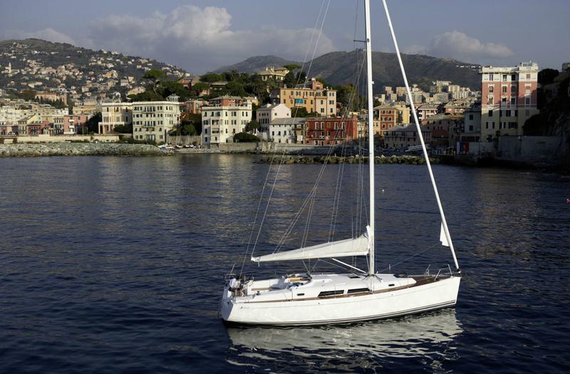 Book yachts online - sailboat - Hanse 400. - Flyer of Lorne - rent