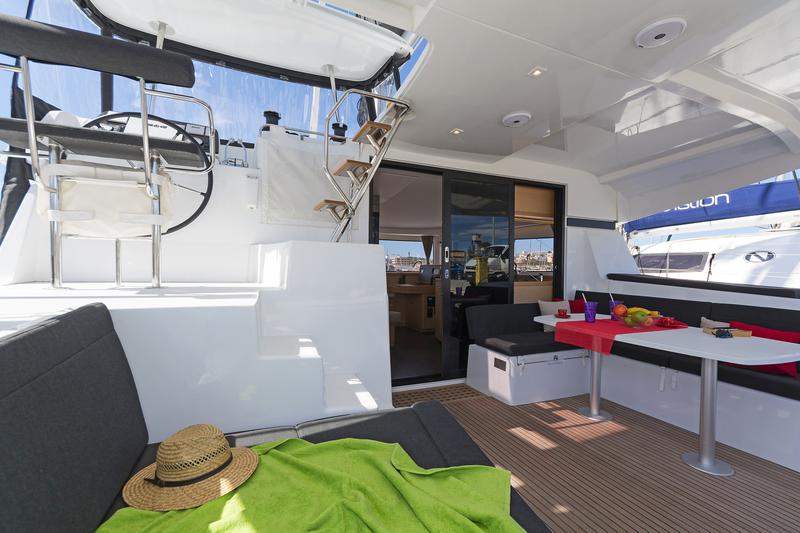 Book yachts online - catamaran - Lagoon 42 A/C &amp; GEN &amp; WM - AMICI - rent