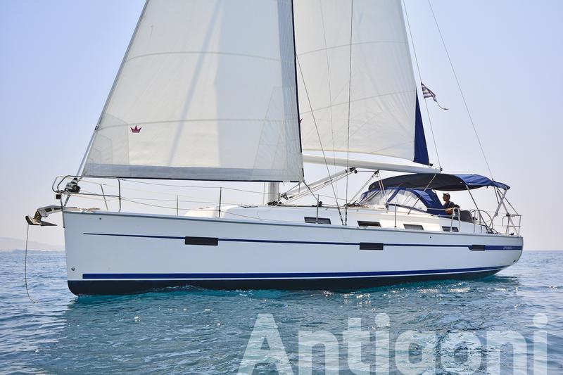 Book yachts online - sailboat - Bavaria Cruiser 40 - Antigoni - rent