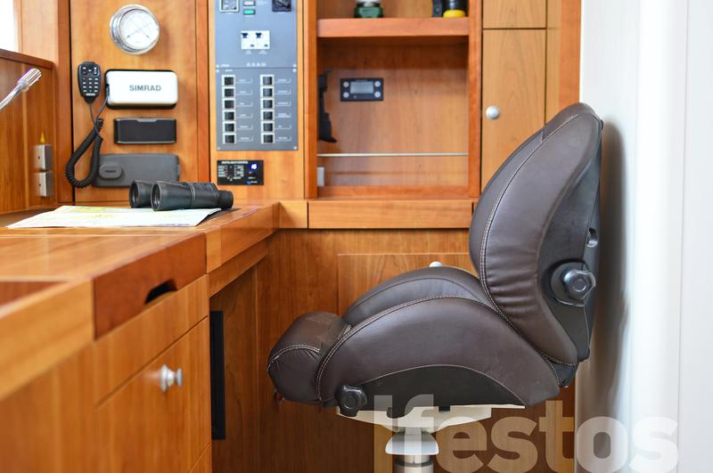 Book yachts online - sailboat - Hanse 575 AC &amp; GEN - Ifestos - rent