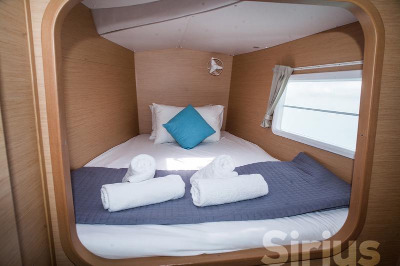 Book yachts online - catamaran - Lagoon 380 - Sirius - rent