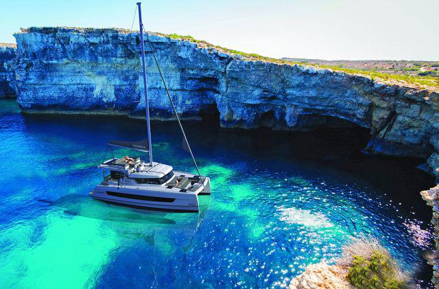 Book yachts online - catamaran - Bali Catspace - MEDITEO - rent