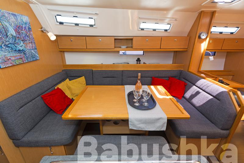 Book yachts online - sailboat - Bavaria Cruiser 40 - Babushka - rent