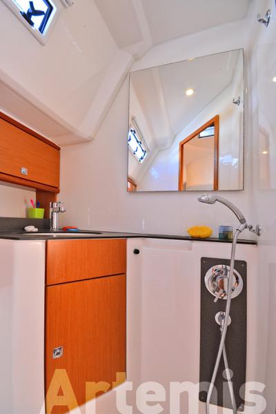 Book yachts online - sailboat - Bavaria Cruiser 46 - Artemis - rent