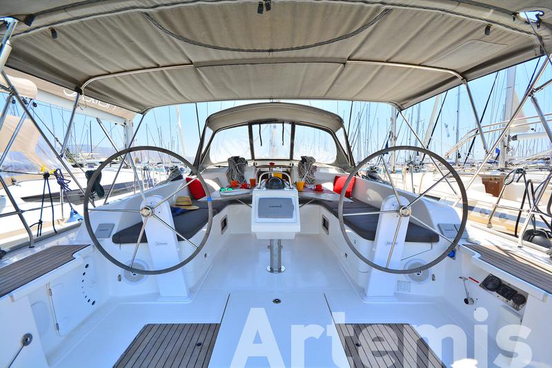 Book yachts online - sailboat - Bavaria Cruiser 46 - Artemis - rent
