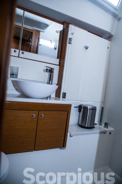 Book yachts online - sailboat - Jeanneau 54 A/C &amp; GEN - Scorpius - rent