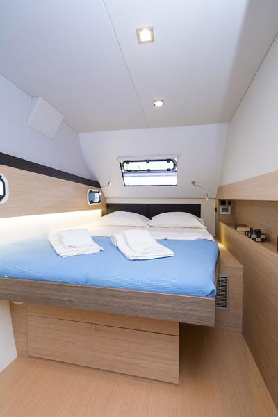 Book yachts online - catamaran - Bali 4.3 A/C &amp; GEN - ANNITA - rent