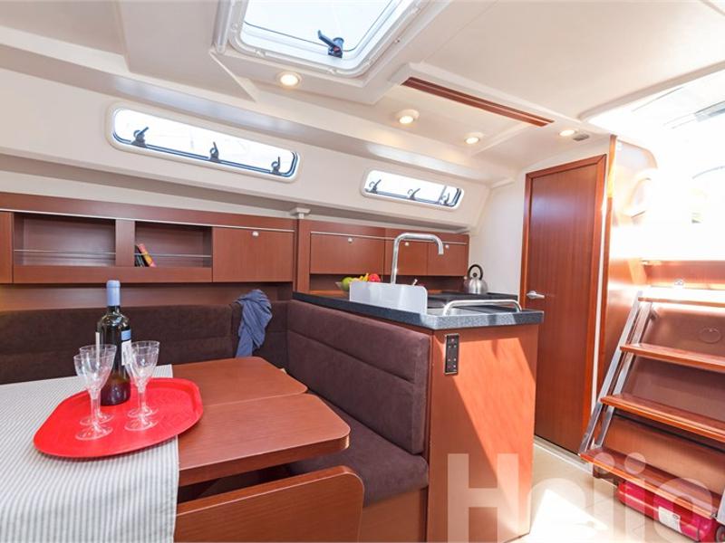 Book yachts online - sailboat - Hanse 345 - Heijo - rent