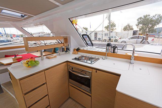 Book yachts online - catamaran - Nautitech Open 40 - MOONLIGHT  - rent