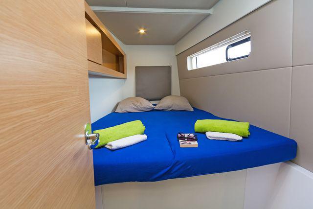 Book yachts online - catamaran - Nautitech Open 40 - MOONLIGHT  - rent