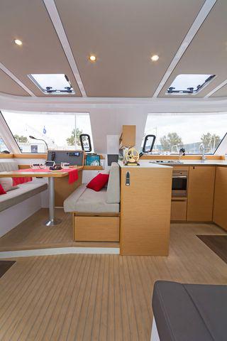 Book yachts online - catamaran - Nautitech Open 40 - MOONLIGHT  - rent