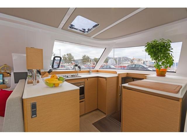Book yachts online - catamaran - Nautitech Open 40 - MOONLIGHT  - rent
