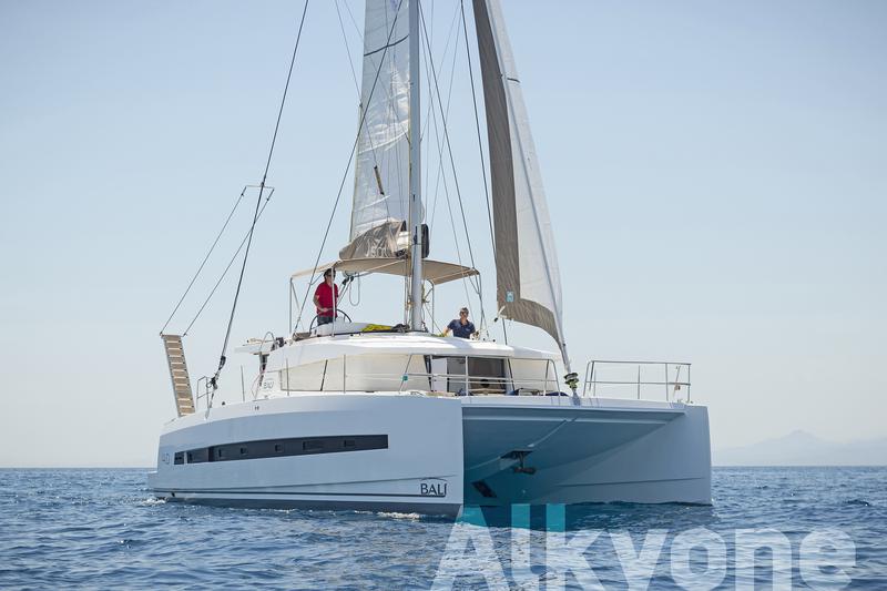 Book yachts online - catamaran - Bali 4.0 - Alkyone - rent