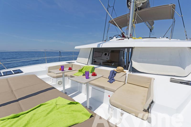 Book yachts online - catamaran - Bali 4.0 - Alkyone - rent