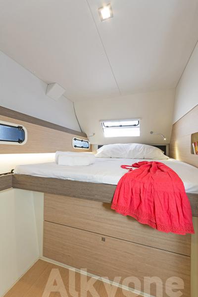 Book yachts online - catamaran - Bali 4.0 - Alkyone - rent