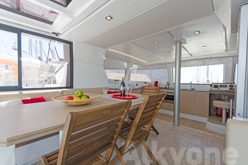 Book yachts online - catamaran - Bali 4.0 - Alkyone - rent