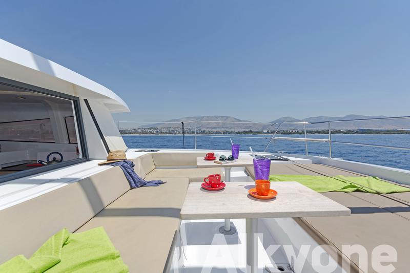 Book yachts online - catamaran - Bali 4.0 - Alkyone - rent