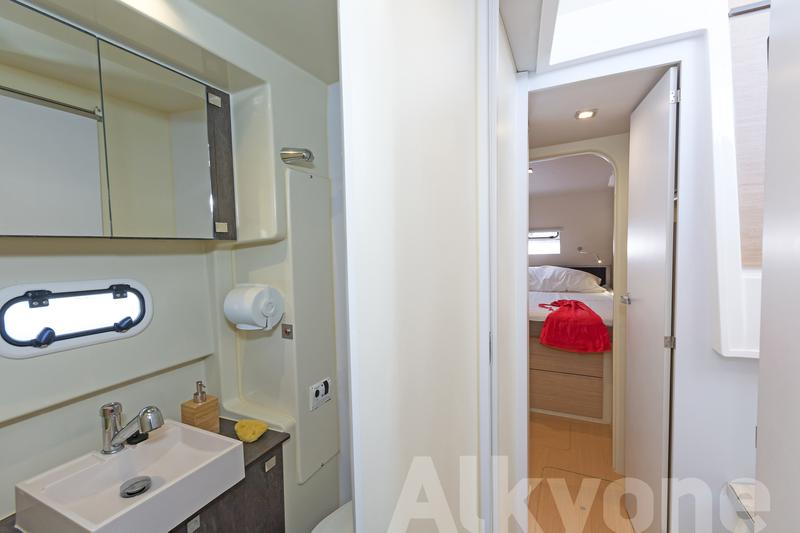 Book yachts online - catamaran - Bali 4.0 - Alkyone - rent